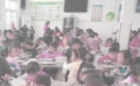 我和爸爸妈妈一起吃饭——曾星颖小学作文