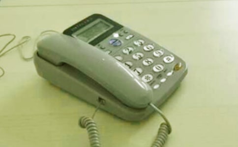 ����绰���Ľ�ѧ��˼