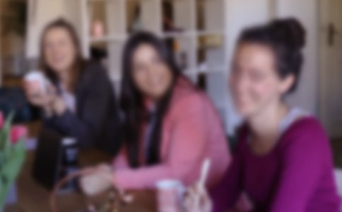 ���ظ�Ů���б���