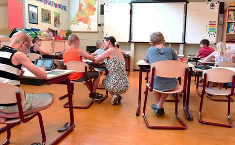 ������Թ����μ������̰�