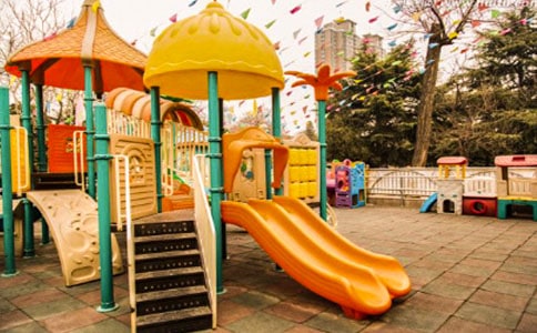 《滑滑梯》教案