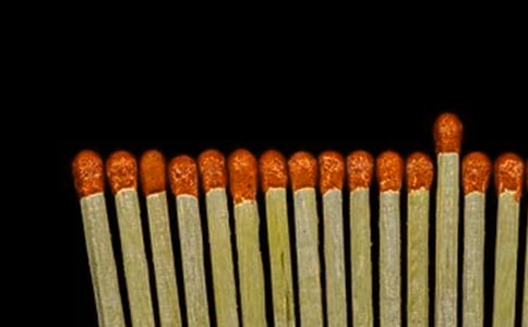 《卖火柴小女孩》第一课时说课教案