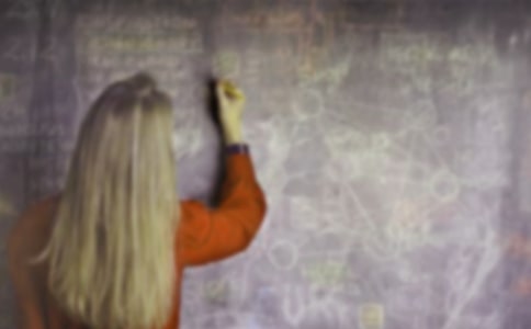 ��ʦ�μ�������ѵ�ĵ���᷶��