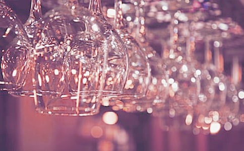 酒吧员工雇佣合同的范本