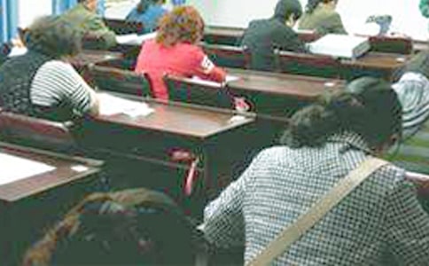 小学生期中考试之后作文