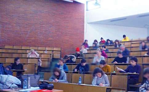 ҽʦ�ʸ��Գ�ŵ�龫ѡ5ƪ