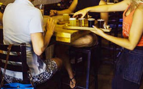 神秘的客人-人物作文