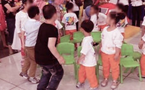 【精选】小学快乐六一作文三篇