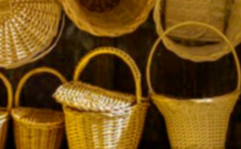 大班体育活动《快乐一箩筐》