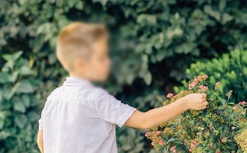 《钱堆里的男孩》读后感