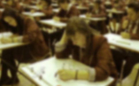 期末考试主题广播稿