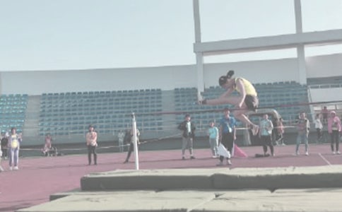 跳高加油稿23篇