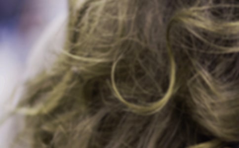 大班语言万尔福的头发教案