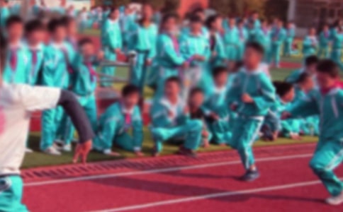 Сѧ�˶��ῪĻ������