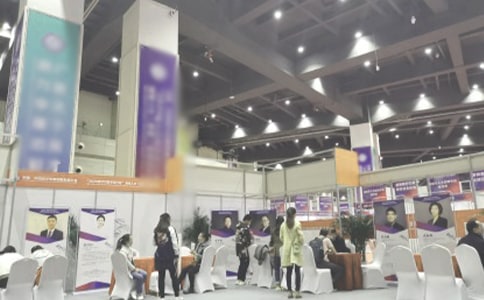 �μ���Ƹ���ĵ����