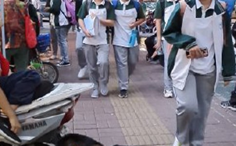 ��ѧ������������400�ֺϼ�5ƪ