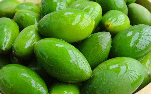 ��ɫ����������